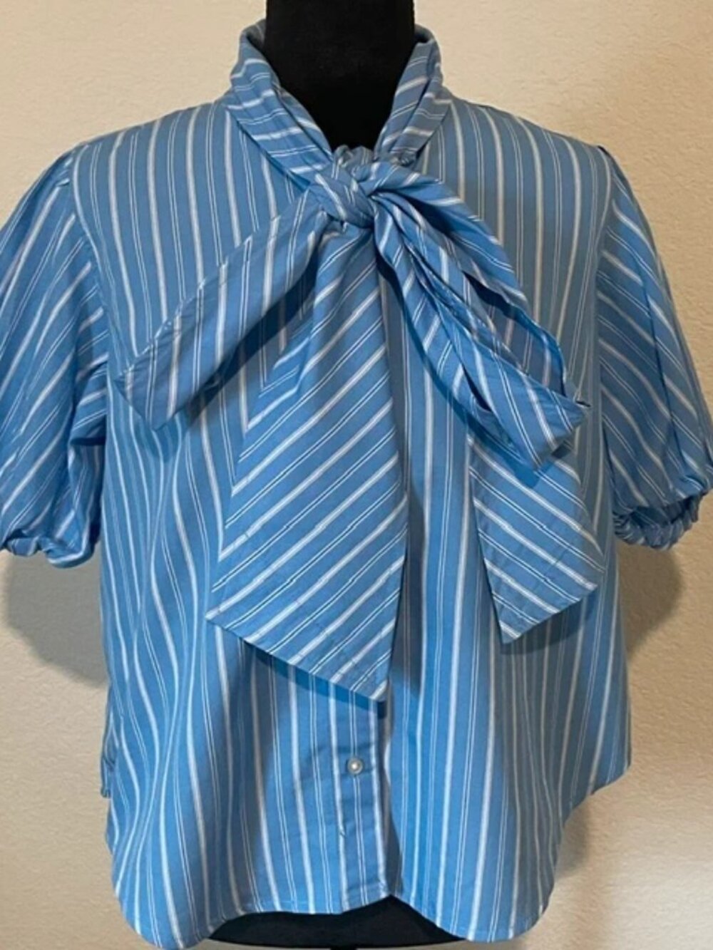 Women's Free Assembly Button-up Front Tie Puff Sleeve XS (0-2)